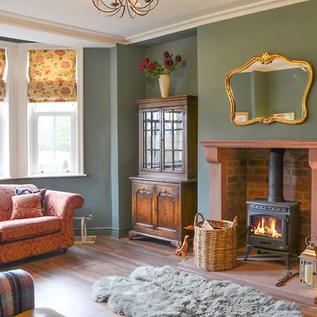 The Old Vicarage * Westward